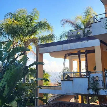 Franco Semesterbostad